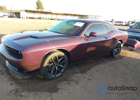 2020 Dodge Challenger Sxt z USA, uszkodzony, nr VIN 2C3CDZAG0LH202004
